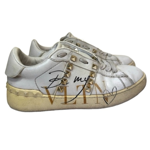 Valentino Shoes - Valentino Garavani Rockstud Leather Sneakers Lace Up Trainers Shoes Graphic Rare